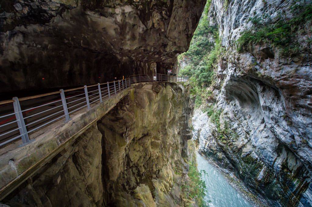 Yanzikou Trail (Swallow Grotto)